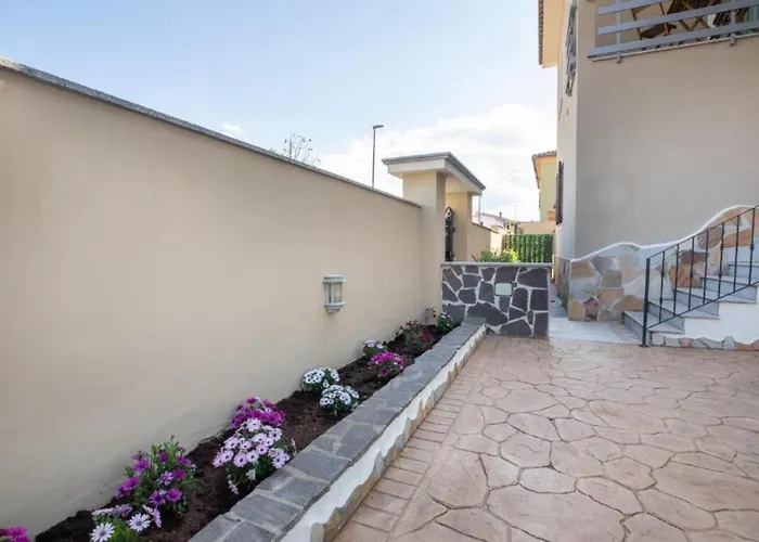 Guest house La Magnolia 3*